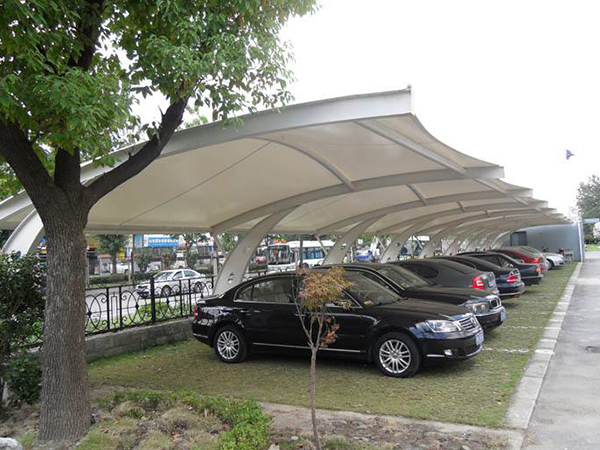 膜結構車棚施工方案要素有哪些？